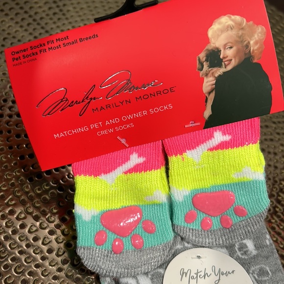 Marilyn Monroe matching socks for owner and pet. NWT - Picture 3 of 7